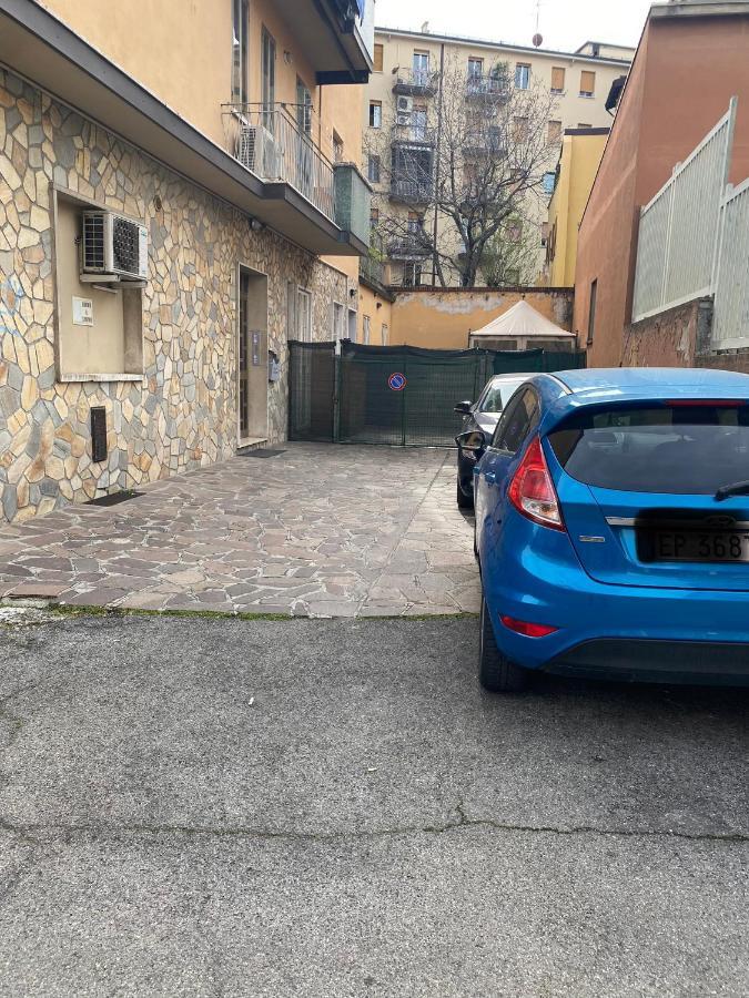 M.G. Home 2 A Un Passo Da Tutto Болоня Екстериор снимка