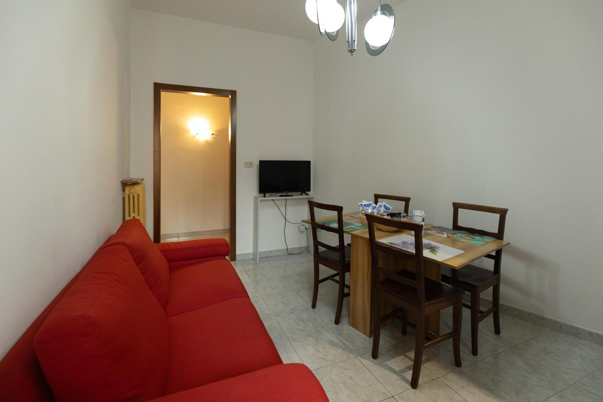 M.G. Home 2 A Un Passo Da Tutto Болоня Екстериор снимка